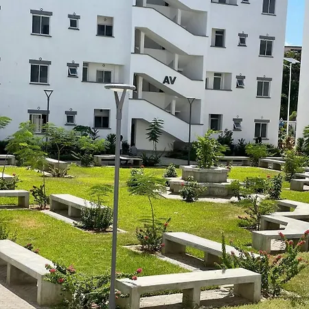 Imali Buxton Apartments Mombassa Buitenkant foto