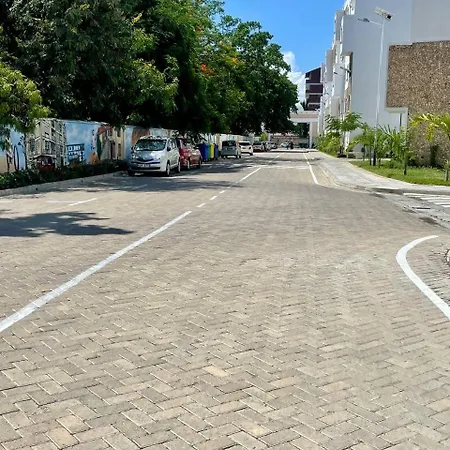Imali Buxton Apartments Mombassa Buitenkant foto